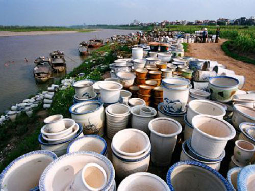 Hủy tour đến Bát Tràng vì chưa an toàn!